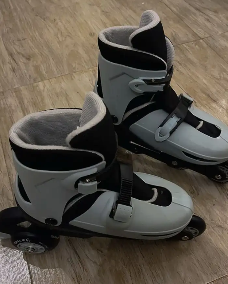 حذاء سكيت رول أبيض